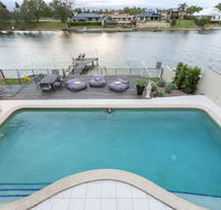Waterfront Entertainer - Broome Tourism