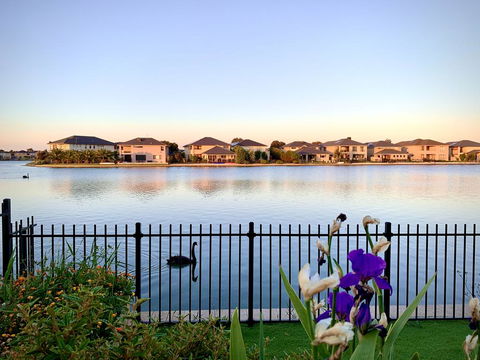 Waterfront Grand Villa For Big Group - Broome Tourism 1