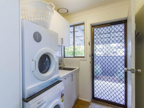 Perfect For Family Fun - Broome Tourism 12