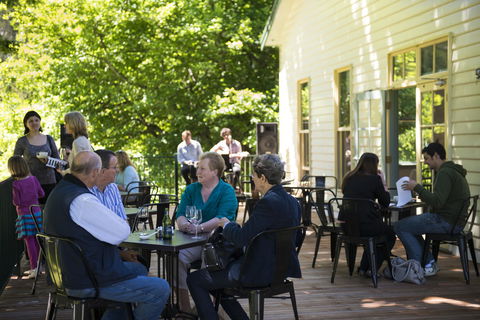 Oscar\'s On The Yarra - Broome Tourism 10