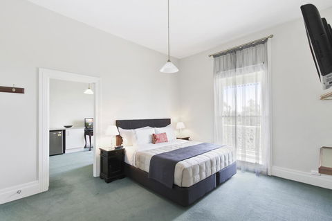 The Riversleigh - Broome Tourism 24