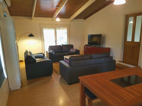 Wahroonga - Broome Tourism 10
