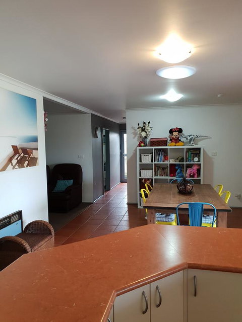 Relax In San Remo - Broome Tourism 8