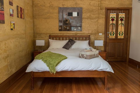 Bundjil Studio - Broome Tourism 7