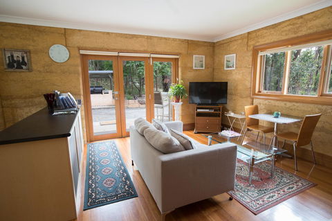 Bundjil Studio - Broome Tourism 6