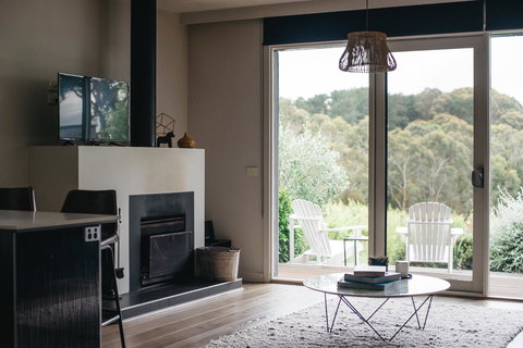 Polperro Villas - Broome Tourism 11