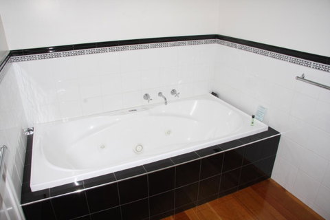 Beechwood Apartment - Broome Tourism 6