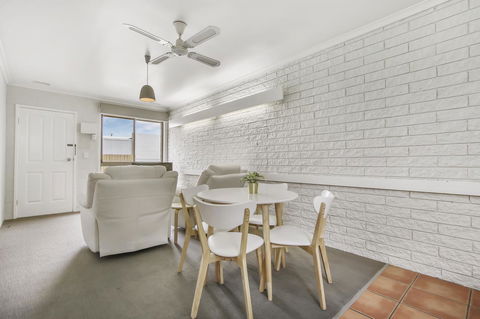 Hybiscus Waterfront Apartments - Broome Tourism 26