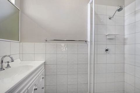 Hybiscus Waterfront Apartments - Broome Tourism 12