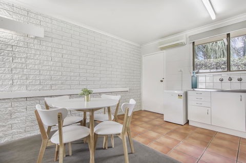 Hybiscus Waterfront Apartments - Broome Tourism 25