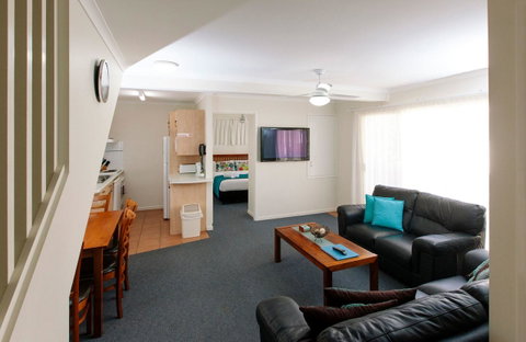 Rainbow Getaway Holiday Apartments - Broome Tourism 30