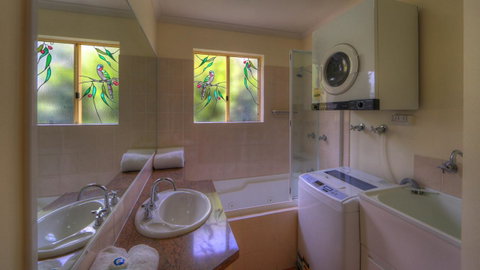Rainbow Getaway Holiday Apartments - Broome Tourism 29