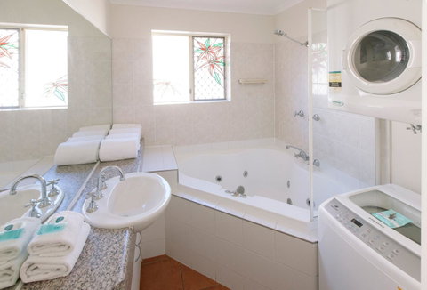 Rainbow Getaway Holiday Apartments - Broome Tourism 31