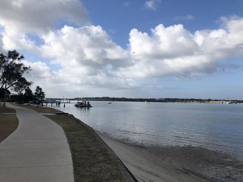 Bribie Island Hotel - Broome Tourism 5
