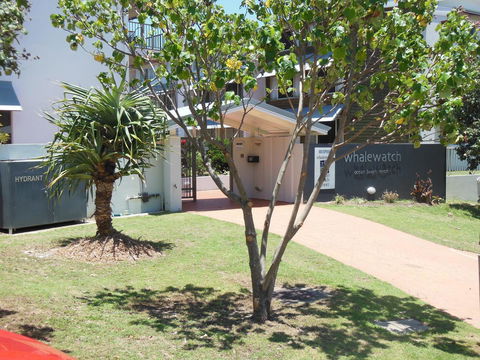 Whale Watch Ocean Beach Resort - Broome Tourism 14