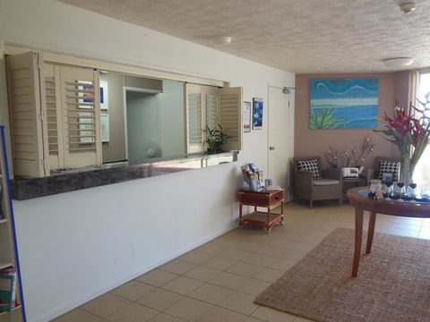 Whale Watch Ocean Beach Resort - Broome Tourism 10