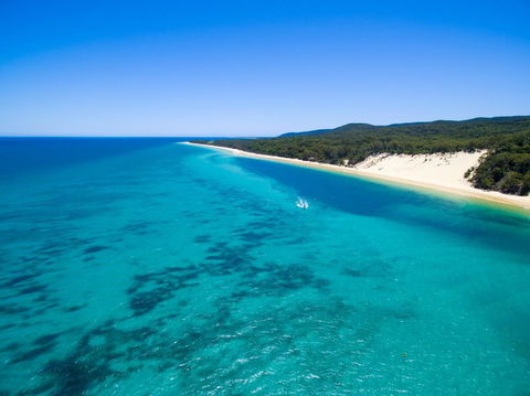 Castaways Moreton Island - Broome Tourism 4
