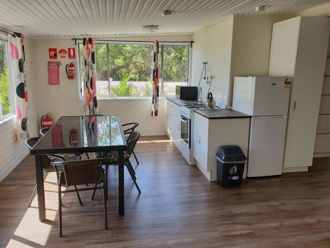Castaways Moreton Island - Broome Tourism 16