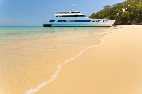 Castaways Moreton Island - Broome Tourism 3