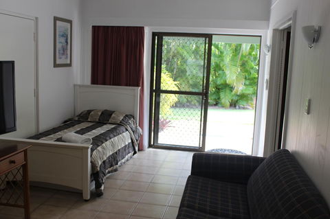 Amaroo On Mandalay, Magnetic Island - Broome Tourism 21