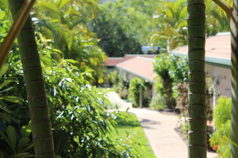 Amaroo On Mandalay, Magnetic Island - Broome Tourism 24
