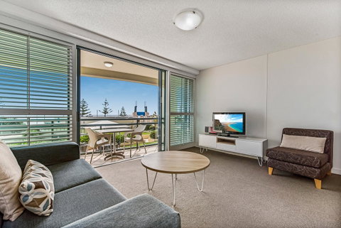 Mantra Mooloolaba Beach - Broome Tourism 7