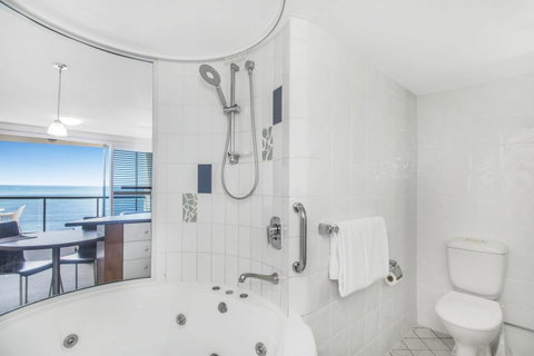 Mantra Mooloolaba Beach - Broome Tourism 35