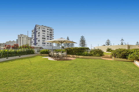 Mantra Mooloolaba Beach - Broome Tourism 42