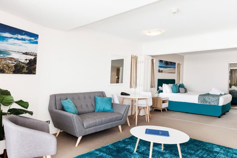 Ocean Views Resort Caloundra - Broome Tourism 36