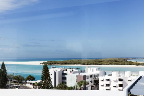 Ocean Views Resort Caloundra - Broome Tourism 8