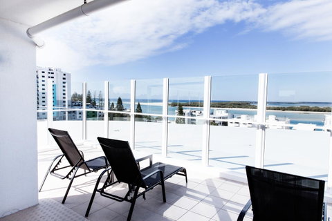 Ocean Views Resort Caloundra - Broome Tourism 6