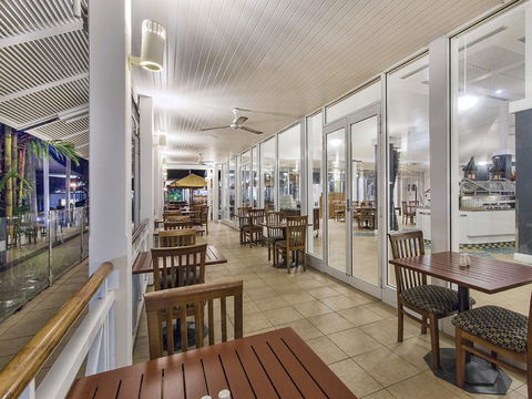 Hotel Grand Chancellor Palm Cove - Broome Tourism 38