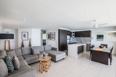 Noosa Harbour Resort - Broome Tourism 32