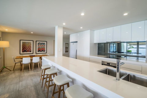 Noosa Harbour Resort - Broome Tourism 42