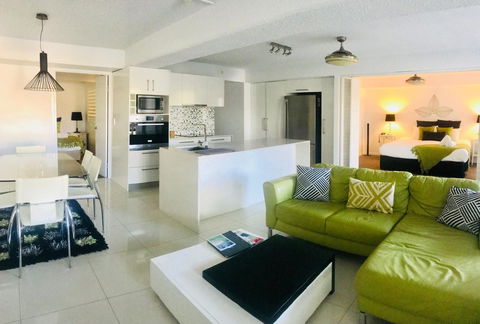 Hotel Laguna - Broome Tourism 7
