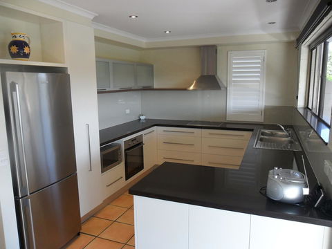 Myuna Holiday Apartments - Broome Tourism 35