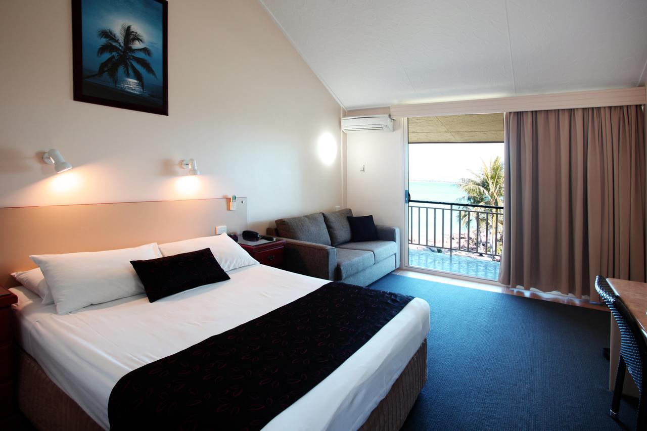  Broome Tourism