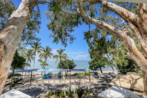 Paradise On The Beach Resort - Broome Tourism 11