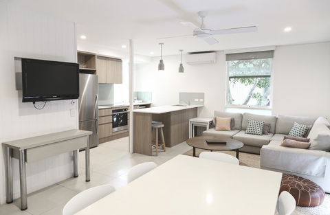 The Hastings Beach Houses - Broome Tourism 21