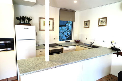 The Hastings Beach Houses - Broome Tourism 37