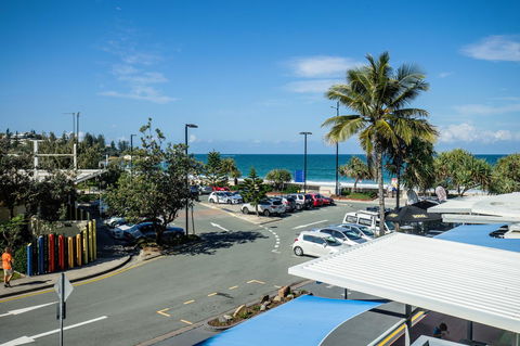 Rolling Surf Resort - Broome Tourism 28