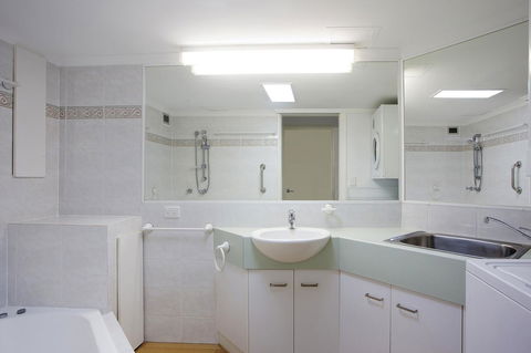 Noosa Shores Resort - Broome Tourism 40