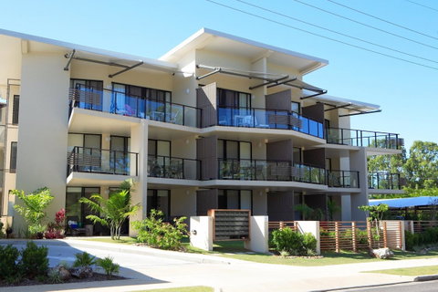 Agnes Water Beach Club - Broome Tourism 3