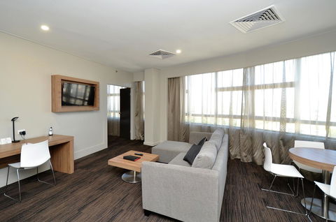 Hotel Grand Chancellor Townsville - Broome Tourism 0
