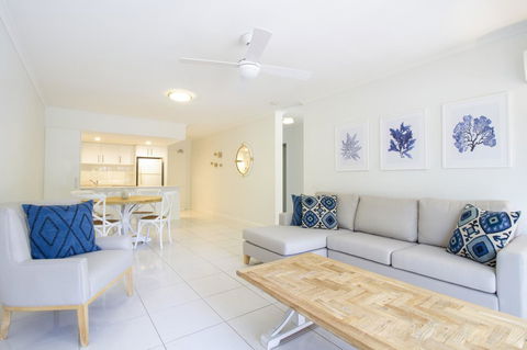 The White House Port Douglas - Broome Tourism 5