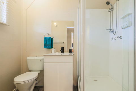 Bed & Breakfast 1 Bedroom Guest House - Broome Tourism 6