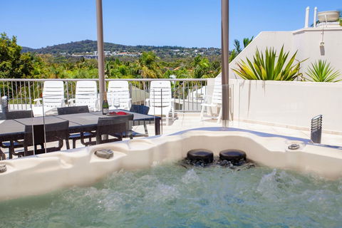 Noosa Tropicana - Broome Tourism 25