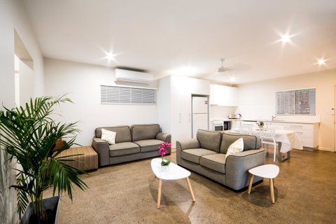 Whitsunday Luxury Homes - Broome Tourism 30
