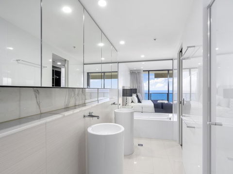Oracle Resort Broadbeach - Gclr - Broome Tourism 24