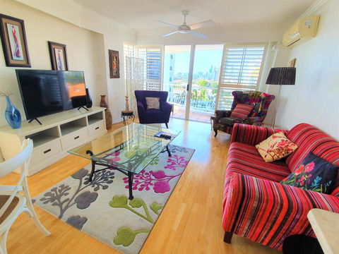 Broadbeach Holiday Apartments - Broome Tourism 4